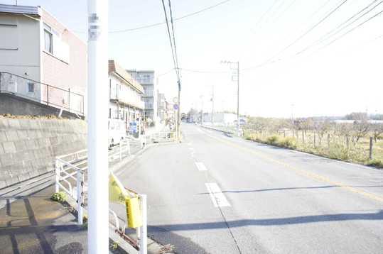 Local photos, including front road. Frontal road