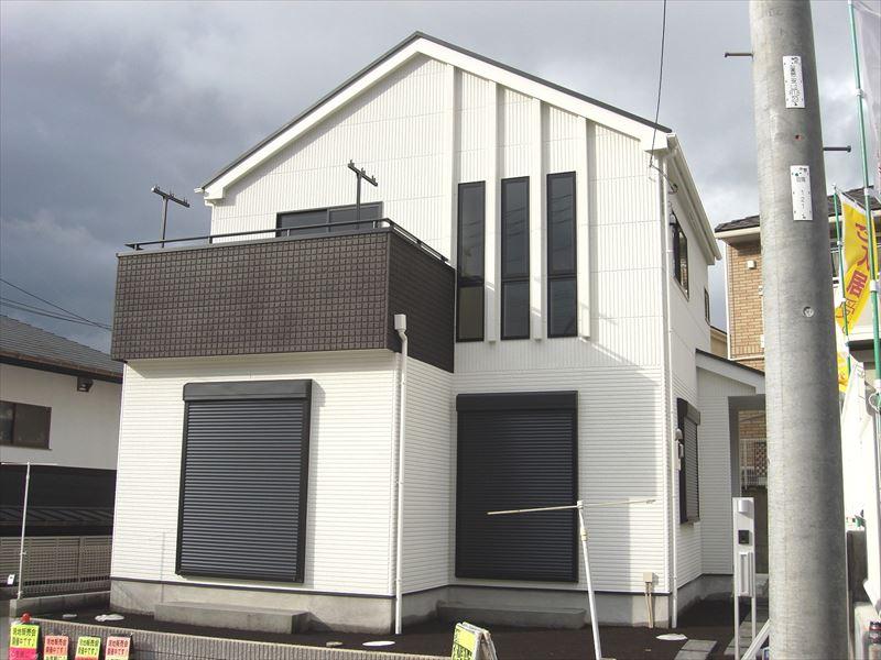 Local appearance photo. Local (12 May 2013) Shooting