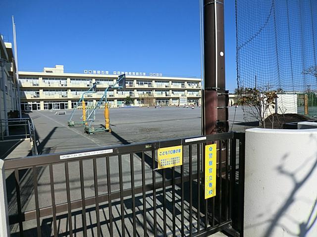 Primary school. 175m to Yokohama Municipal Nara Hill Elementary School