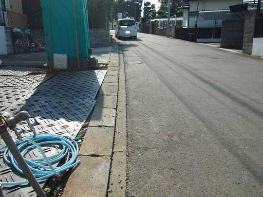 Local photos, including front road. Frontal road