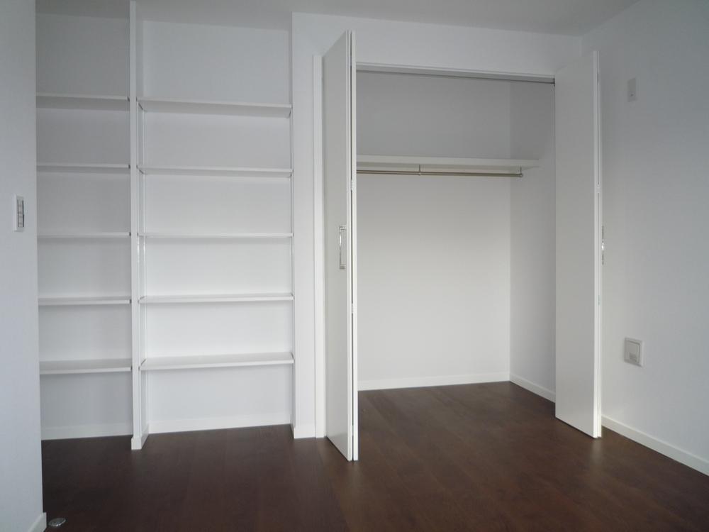 Receipt. The main bedroom there is a shelf of wearing make a large closet two and.