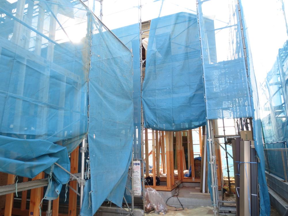 Local appearance photo. 2 is a photograph of the Building.