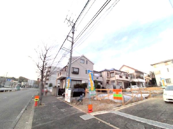 Local appearance photo. Southeast ・ Good per sun in the southwest corner lot