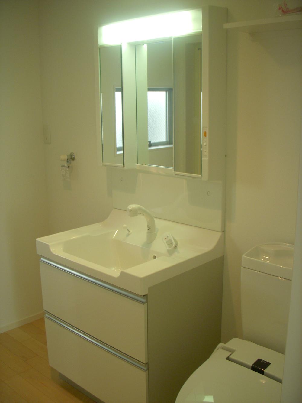 Same specifications photos (Other introspection). It will be in the same specification