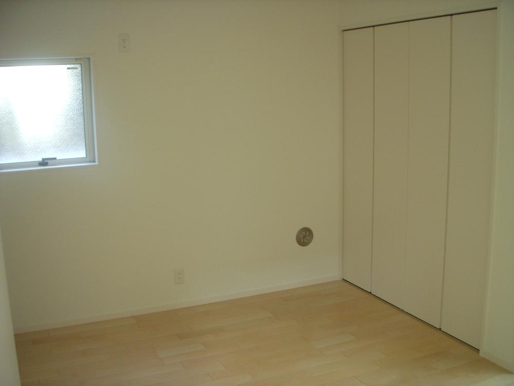 Same specifications photos (Other introspection). It will be in the same specification