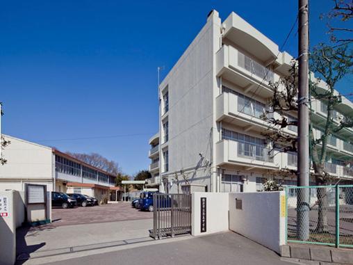 Junior high school. 815m to Yokohama Municipal Nara junior high school