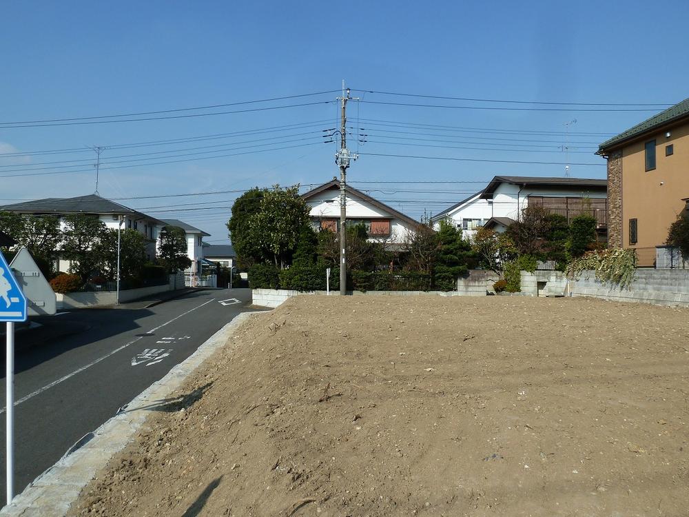 Local appearance photo. Local (12 May 2013) Shooting