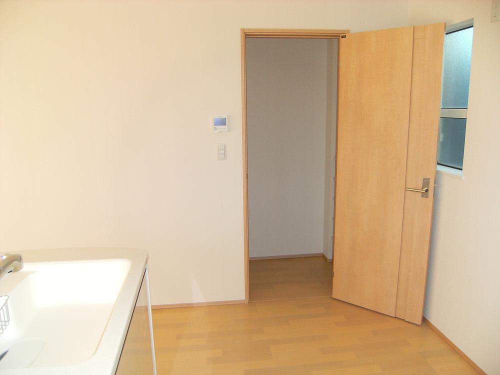 Kitchen. Indoor (12 May 2013) Shooting