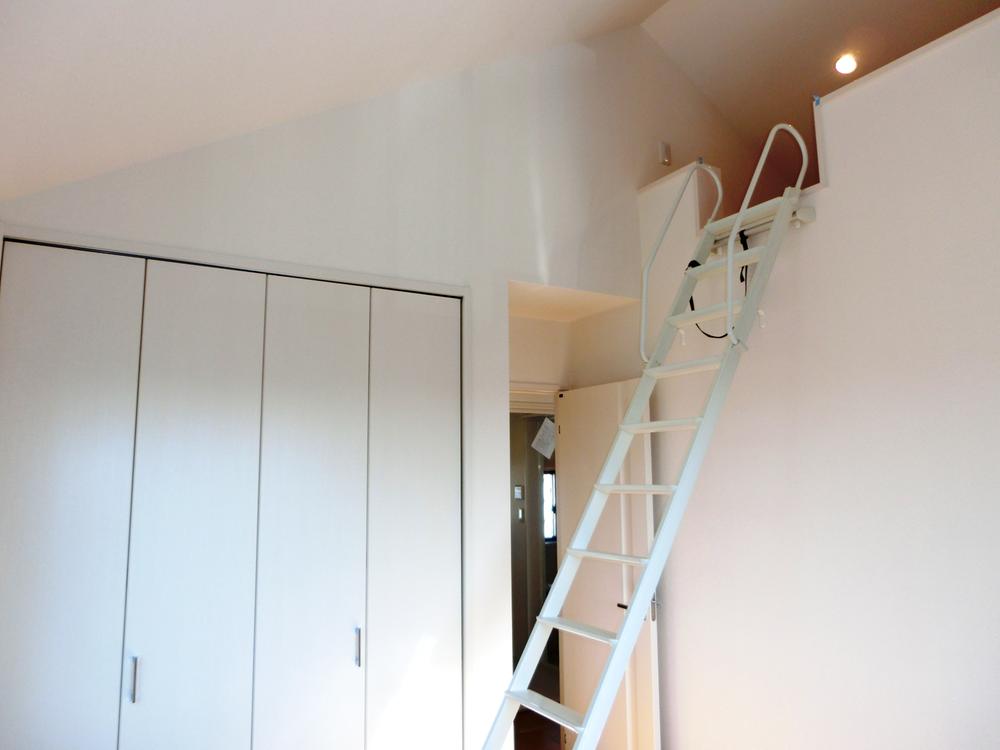 Other introspection. Loft (2 Building)