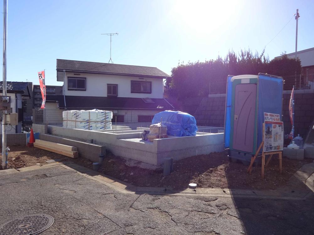 Local appearance photo. Local (12 May 2013) Shooting