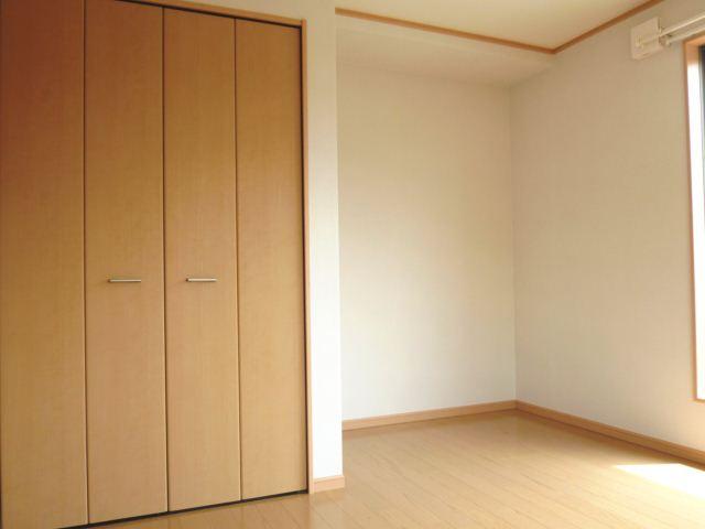 Same specifications photos (living). Same specifications