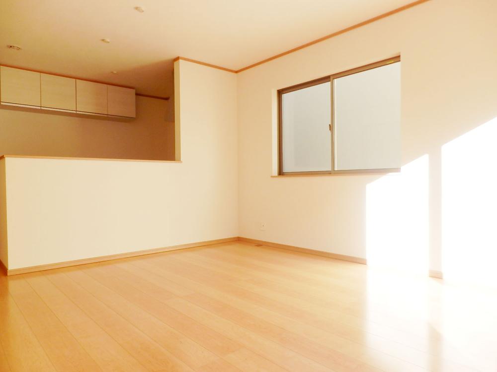 Same specifications photos (living). Living (company specification example)