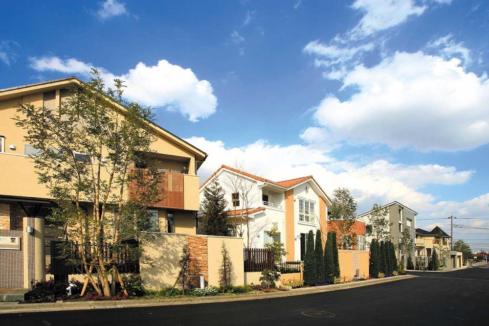 Sale already cityscape photo. Sale already the city average