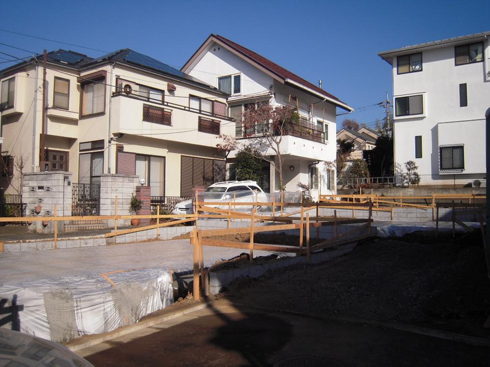 Local appearance photo. Foundation work has started (H25.12 shooting)