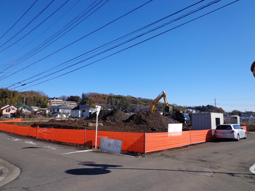 Local land photo. I'd love to, Please try to experience the goodness of sun per and the living environment in the field. Local (12 May 2013) Shooting