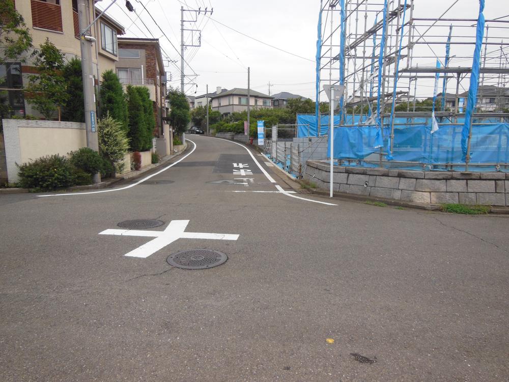 Local photos, including front road. Local (August 2013) Shooting