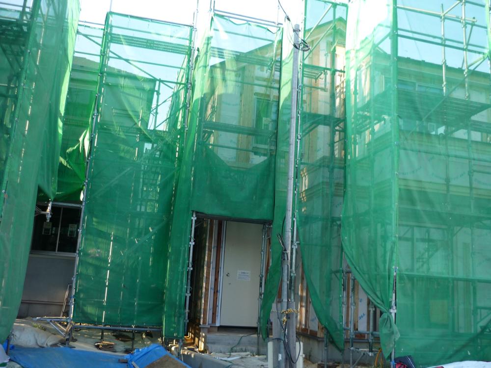 Local appearance photo. Local shooting