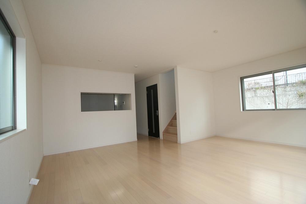 Same specifications photos (living). ( Building) same specification