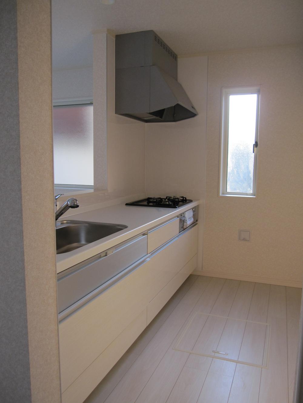 Kitchen. Indoor (12 May 2013) Shooting