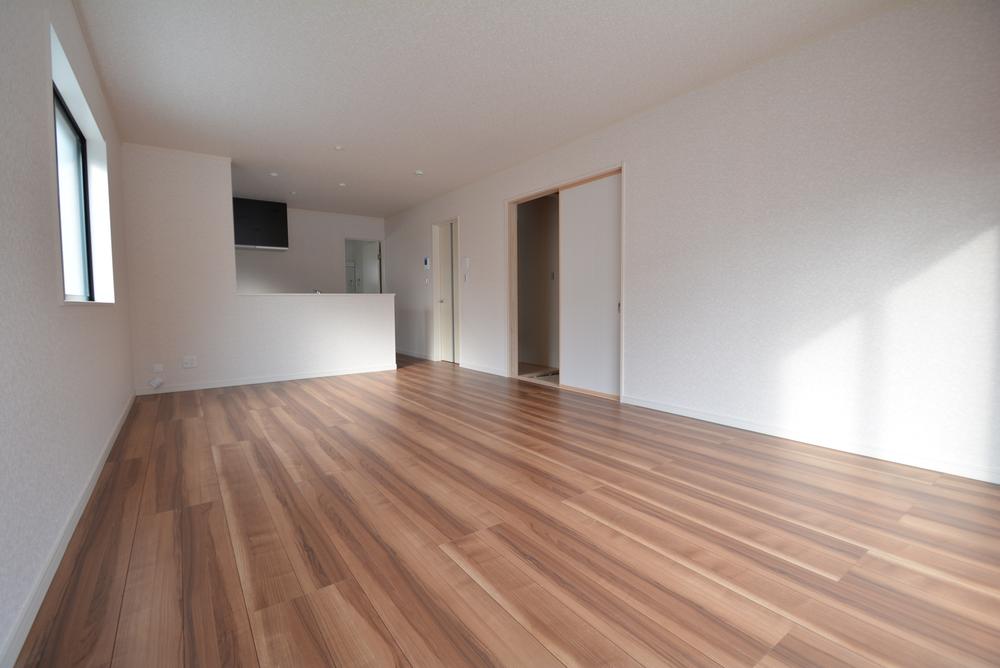 Living. Indoor (12 May 2013) Shooting 1 Building