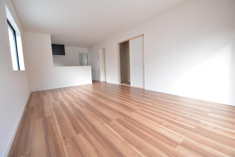 Living. Indoor (12 May 2013) Shooting 1 Building