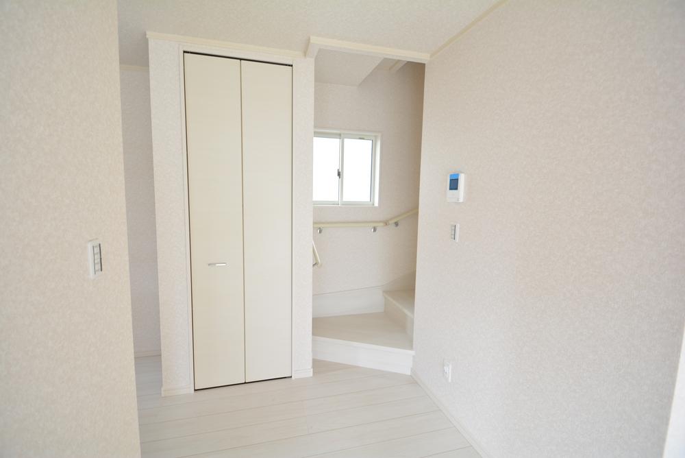 Living. Indoor (12 May 2013) Shooting Building 2