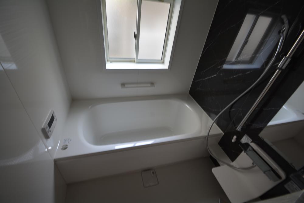 Bathroom. Indoor (12 May 2013) Shooting Building 2