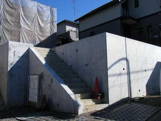 Local land photo. Local: it was completed residential development construction work.