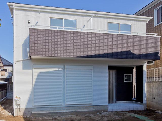 Local appearance photo. Local (11 May 2013) Shooting