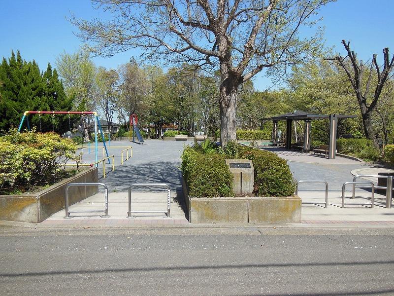 Other. Azamino Nishikoen