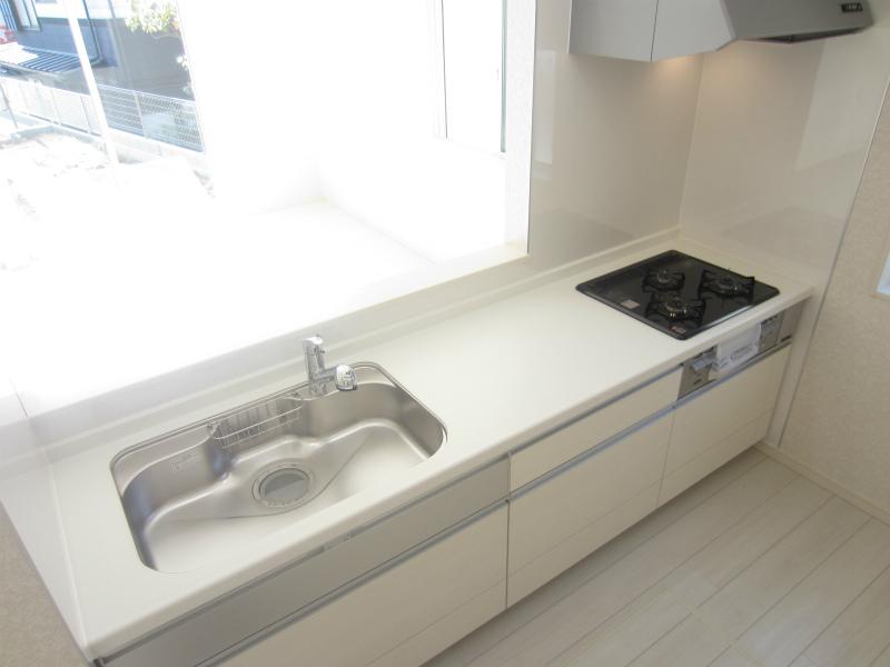 Same specifications photo (kitchen). Same specifications construction cases