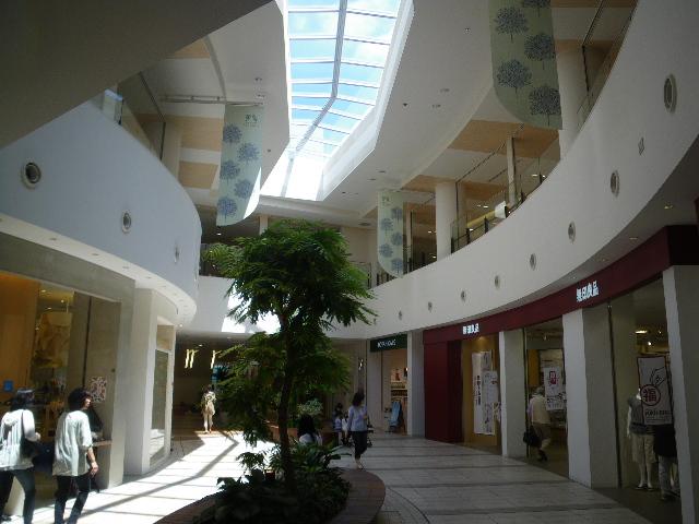 Shopping centre. Tama 1500m until the plaza terrace