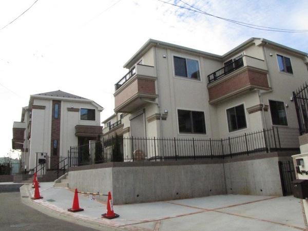 Local appearance photo