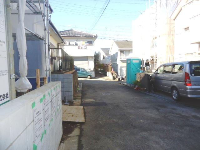 Local photos, including front road. Local (12 May 2013) Shooting