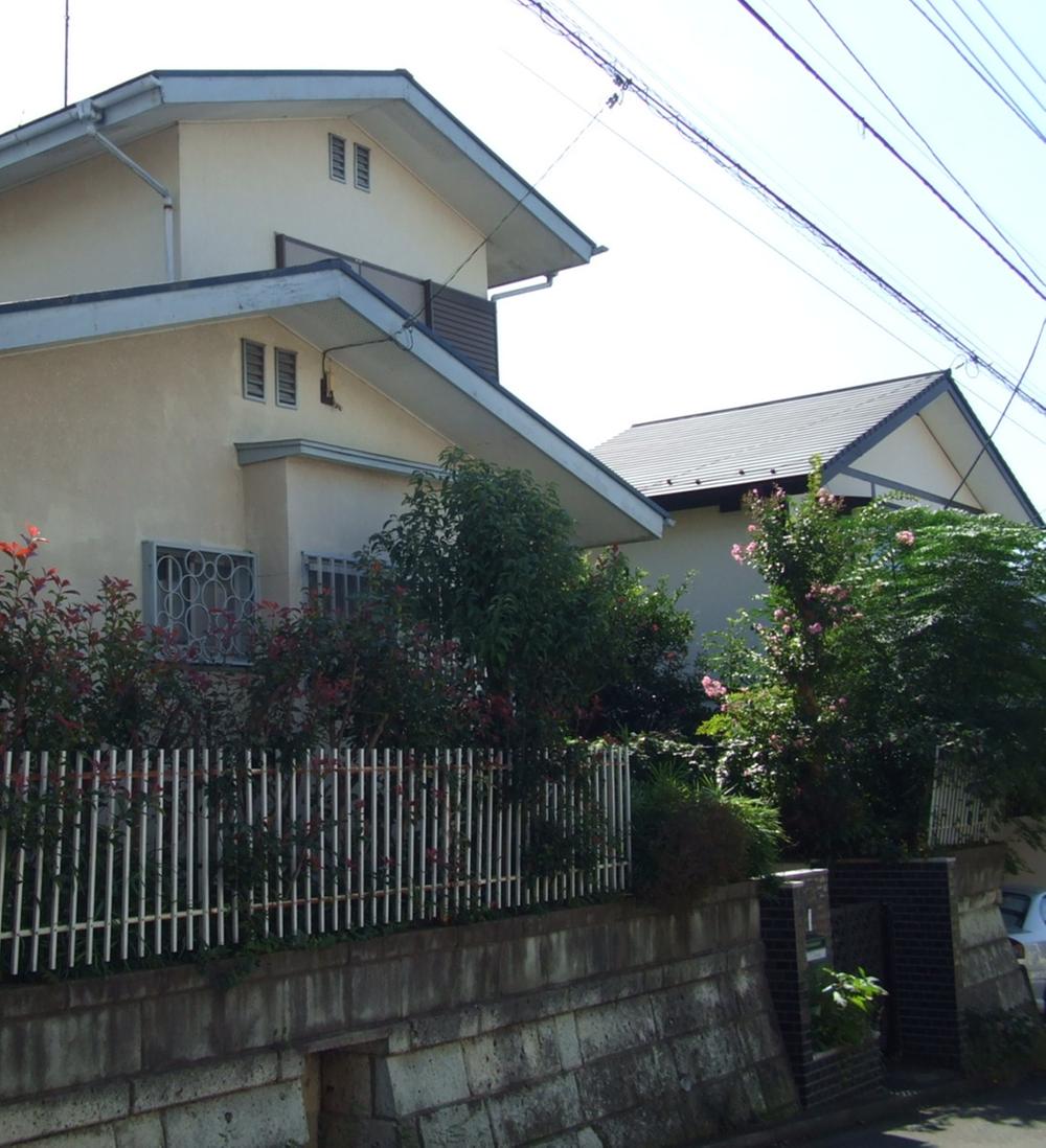 Local land photo. (Quality goods) wooden slate 葺 two-story Local (January 2013) Shooting