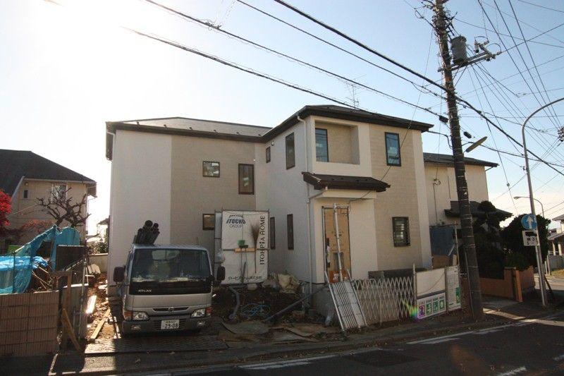 Local appearance photo. Flat 35 Available