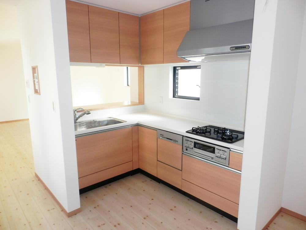 Same specifications photo (kitchen). System kitchen! It is with dishwasher! The company specification example Kitchen photo