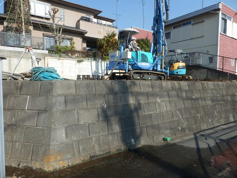 Local appearance photo. Local (12 May 2013) Shooting