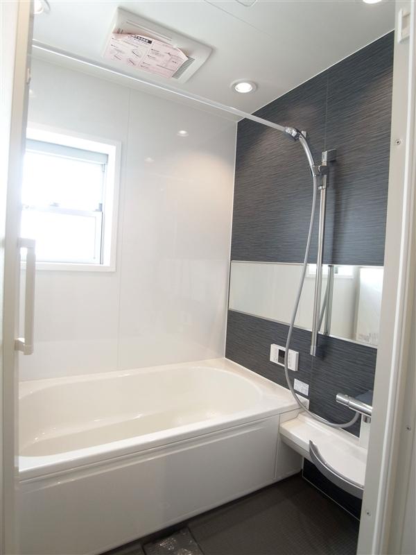 Bathroom. Bathroom 2013 / 04 shooting