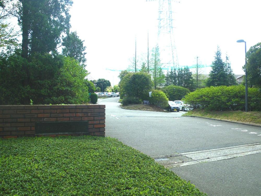 Other Environmental Photo. 1000m until pinholder Sports Garden