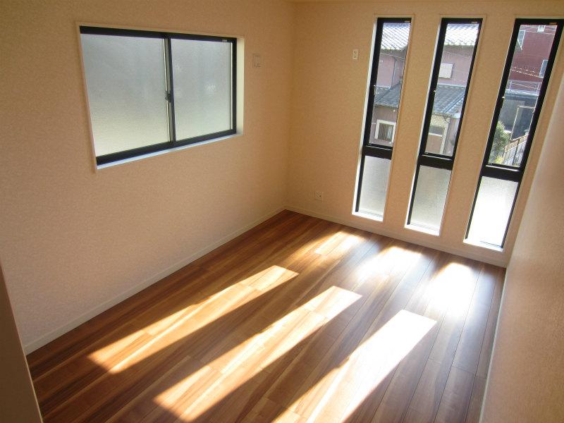 Same specifications photos (Other introspection). Same specifications construction cases