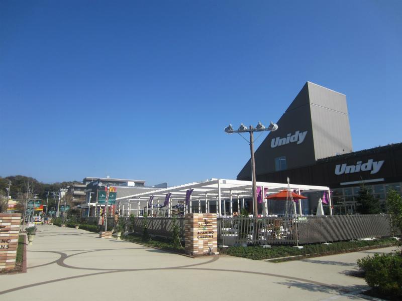 Shopping centre. New open Azamino Gardens