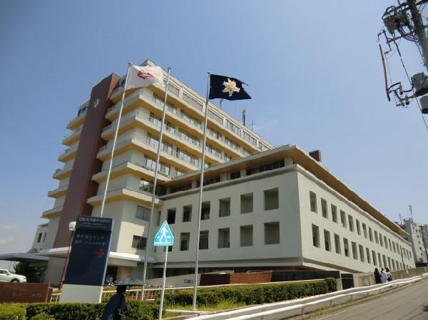 Hospital. Showa University Fujigaoka 700m to the hospital