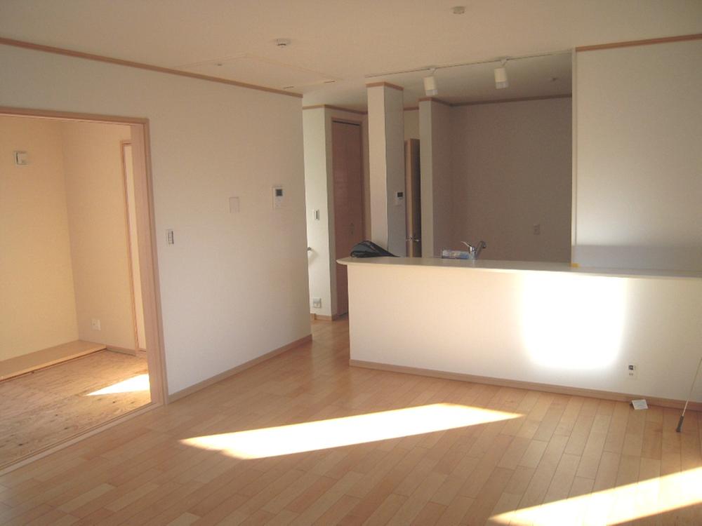 Living. E Building is a positive hit of living