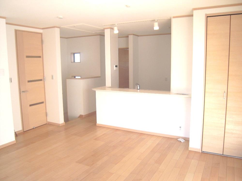 Living. Zento living is bright on the second floor