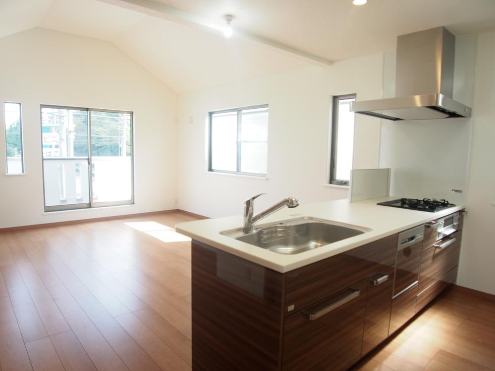 Same specifications photo (kitchen). Same specifications