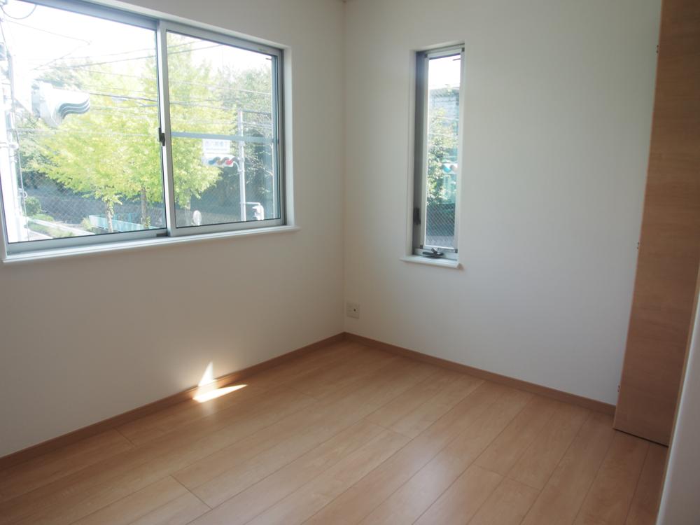 Same specifications photos (Other introspection). Same specifications photos (10 May 2013) Shooting