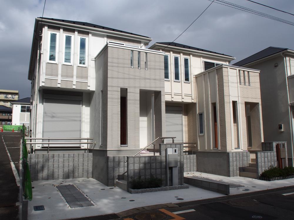 Local appearance photo. 8.9 Building site (November 2013) Shooting