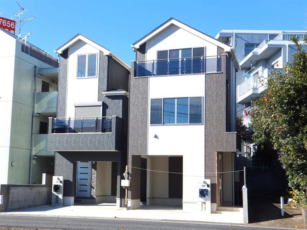 Local appearance photo. 2 is a station 3-wire walking distance. Eda Station 9 minutes flat ground, It is also more convenient of the Tomei Expressway Aoba Inter also near the car use.