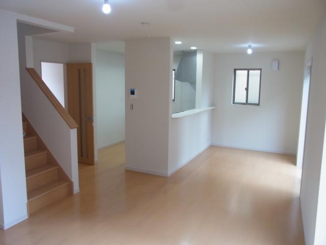 Living. It also increases the chance that the family face-to-face in the living room stairs